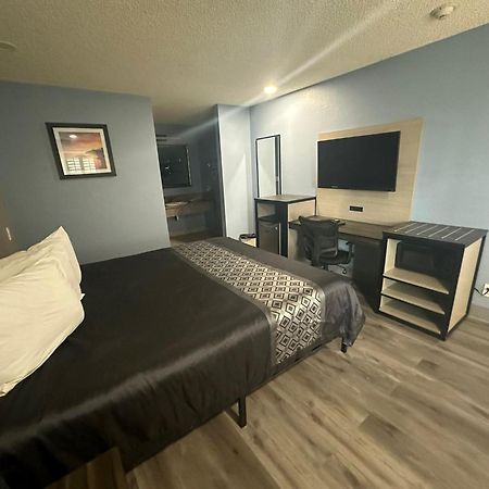 Orange Tustin Inn In Ориндж Экстерьер фото